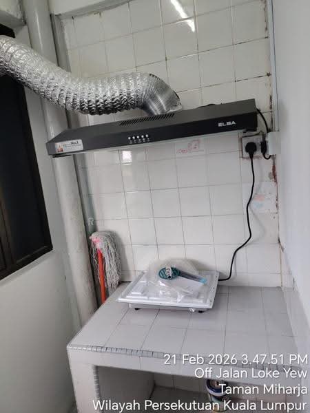 Pangsapuri untuk Disewa di Taman Miharja Apartment (LRT Miharja) - Raymond Heng - Kitchen - PropertyGuru.com.my