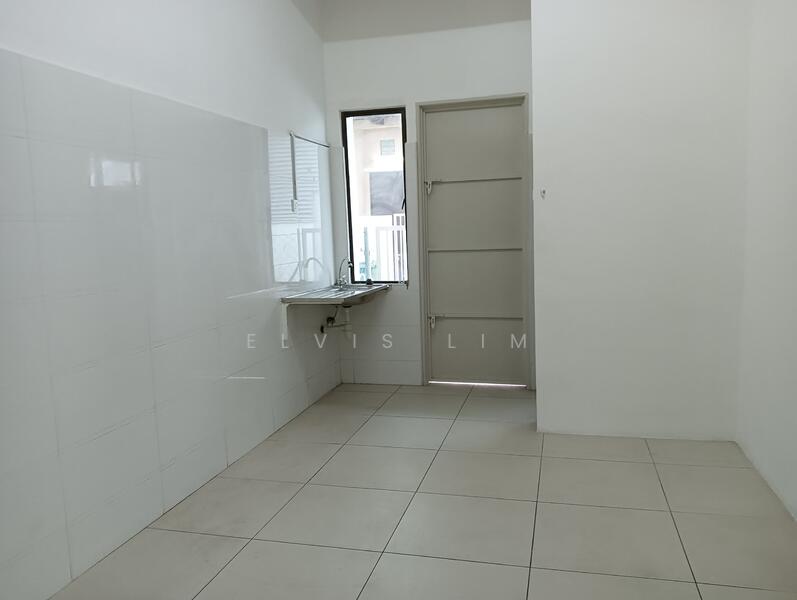 2-storey Terraced House for Sale in Valdor (Sungai Jawi) - Elvis Lim - Kitchen - PropertyGuru.com.my