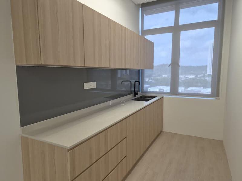 Office for Rent in Bandar Puteri Puchong (Puchong) - FC Wong - Pantry of PFCC 2 Office Tower - PropertyGuru.com.my