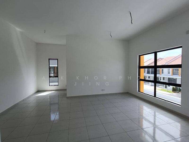 Untuk Dijual - Setia Utama 3 Bywater