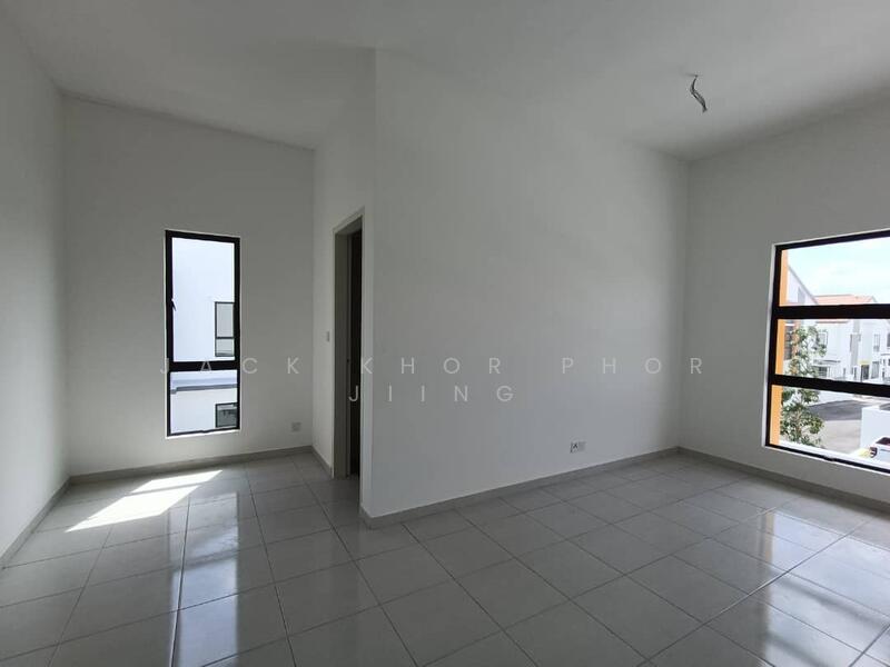 Untuk Dijual - Setia Utama 3 Bywater