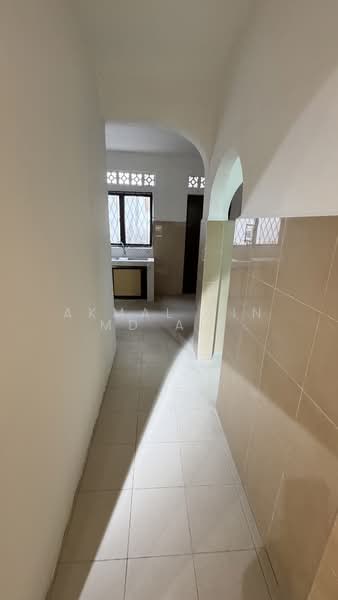 2-storey Terraced House for Sale in Austin (Johor Bahru) - Akmal Bin MD Ali - Corridor - PropertyGuru.com.my