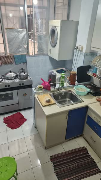 Apartment for Sale at Pangsapuri Damai Senja - Putra Safari - Kitchen - PropertyGuru.com.my