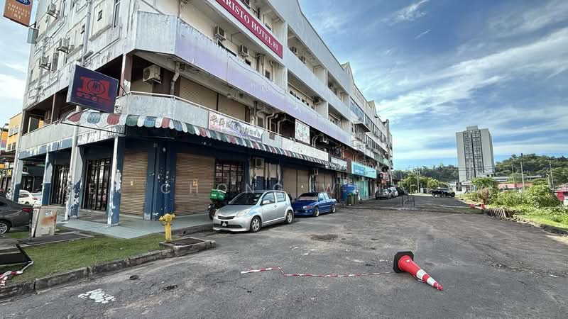 Kedai untuk Dijual di Bundusan (Penampang) - KEN CHONG WEI HWA - Exterior - PropertyGuru.com.my