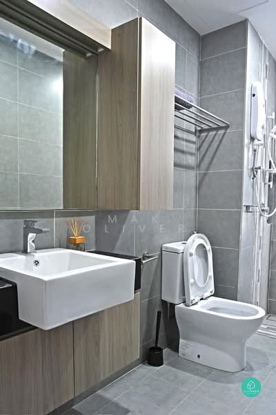 Servis Apartment untuk Dijual di The Park Sky Residence - Mak Oliver - Bathroom - PropertyGuru.com.my