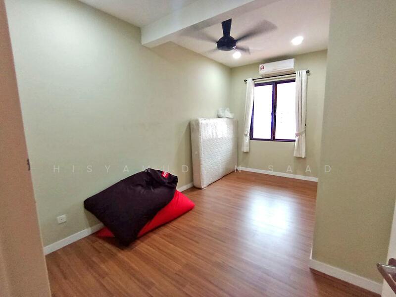 Untuk Disewa - Puisi Alam Sari