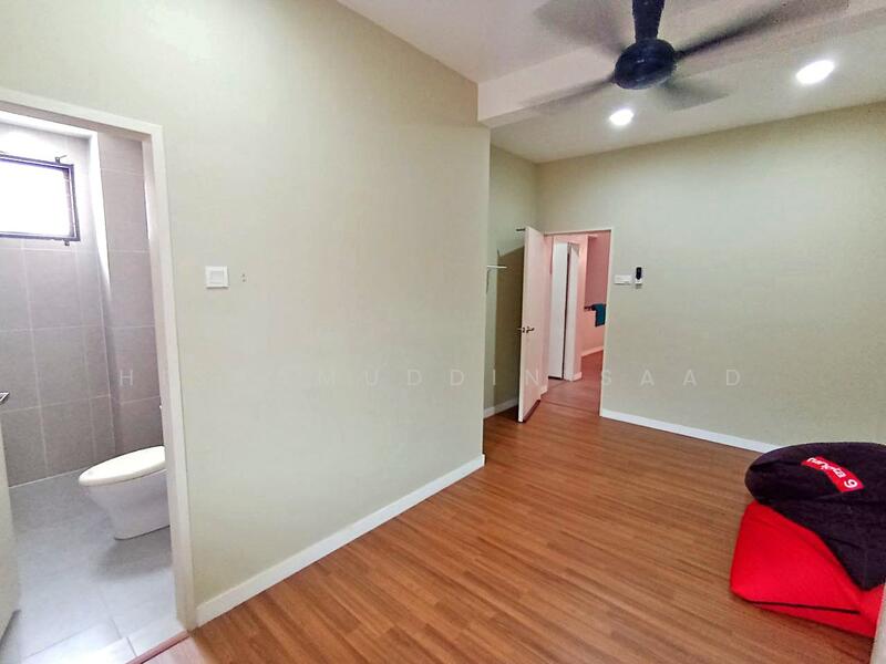 Untuk Disewa - Puisi Alam Sari