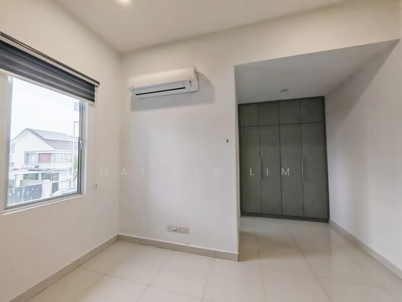 Semi-Detached House for Sale in Ambang Botanic (Klang) - Matthew Lim - Bedroom - PropertyGuru.com.my