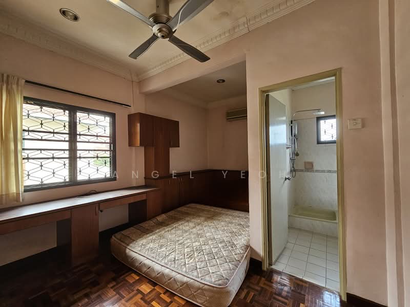 Semi-Detached House for Sale in Bandar Tun Hussein Onn (Cheras) - Angel Yeoh - Bedroom - PropertyGuru.com.my