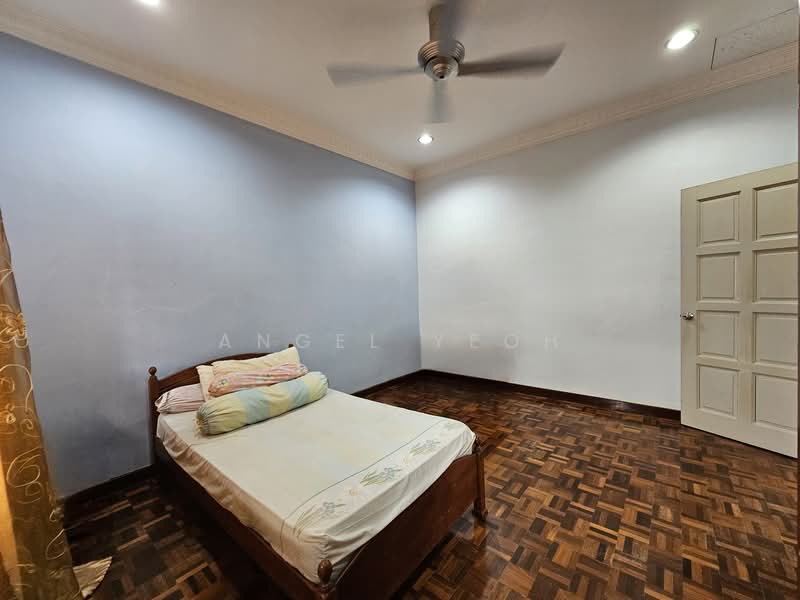 Semi-Detached House for Sale in Bandar Tun Hussein Onn (Cheras) - Angel Yeoh - Bedroom - PropertyGuru.com.my