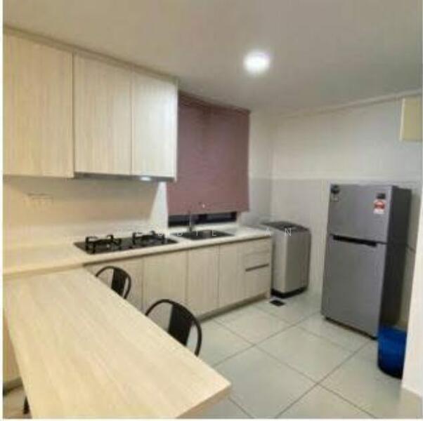Service Residence for Sale at Residences @ 1 Tebrau - Robbie Tan - Kitchen - PropertyGuru.com.my