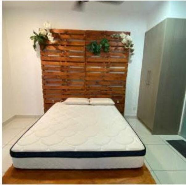 Service Residence for Sale at Residences @ 1 Tebrau - Robbie Tan - Bedroom - PropertyGuru.com.my