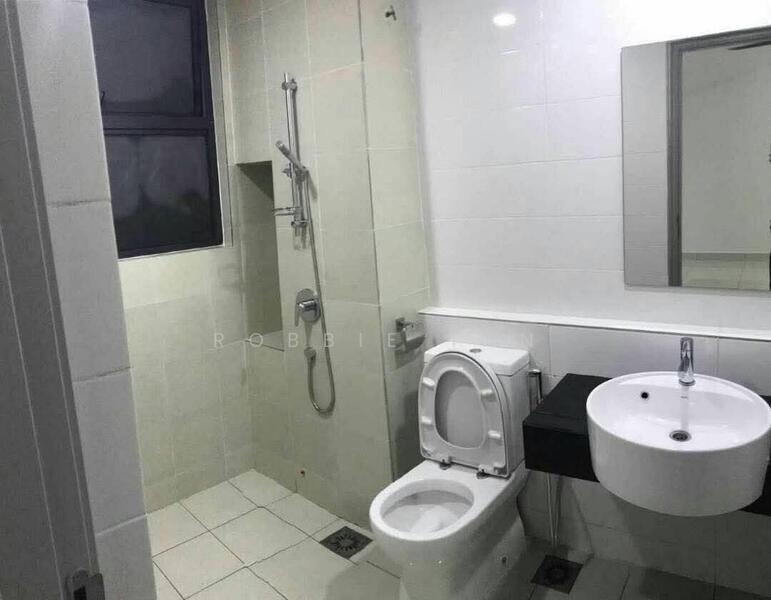 Service Residence for Sale at Residences @ 1 Tebrau - Robbie Tan - Bathroom - PropertyGuru.com.my