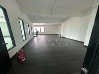 For Rent - Corner Shop Office @ Mantin for Rent