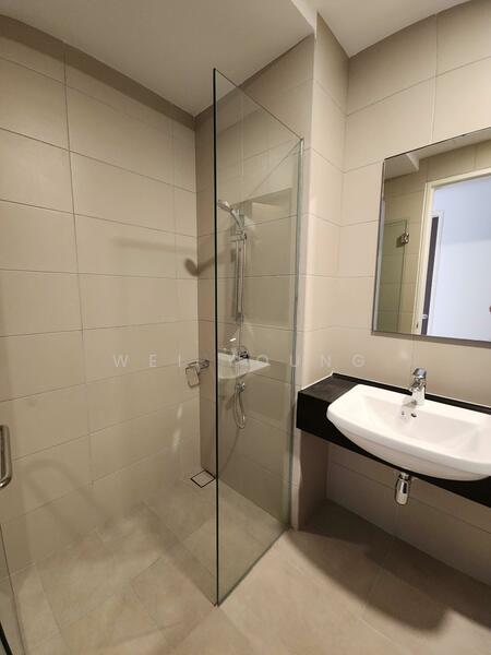 Service Residence for Rent at Met 1 Residences - Wei Young - Bathroom - PropertyGuru.com.my