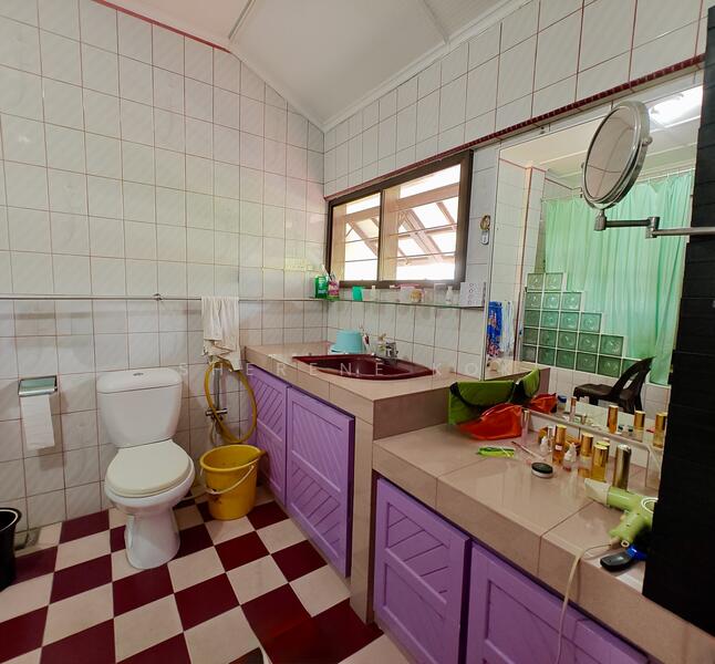 Bungalow for Sale in Tabuan Desa (Kuching) - Sherene Kok - Bathroom - PropertyGuru.com.my