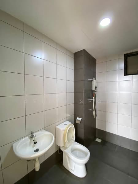 Condominium for Rent at Casa Green - Celine Shoo - Bathroom - PropertyGuru.com.my