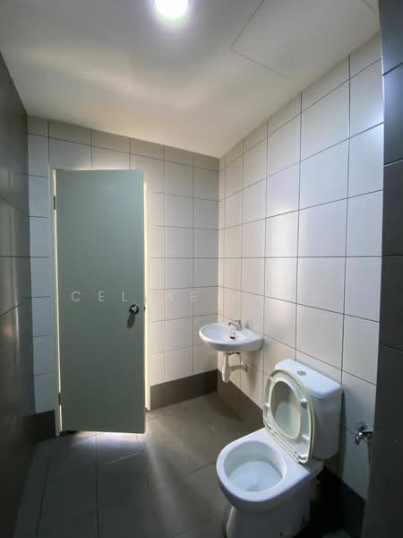 Condominium for Rent at Casa Green - Celine Shoo - Bathroom - PropertyGuru.com.my