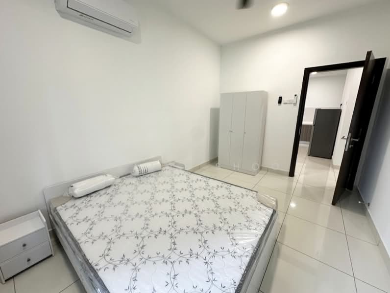 Condominium for Rent at Paraiso Residence @ The Earth - Celine Shoo - Bedroom - PropertyGuru.com.my