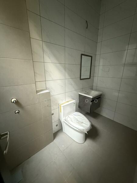 Terraced House for Sale in Happy Garden (Kuchai Lama) - Joey Hoo - Bathroom - PropertyGuru.com.my