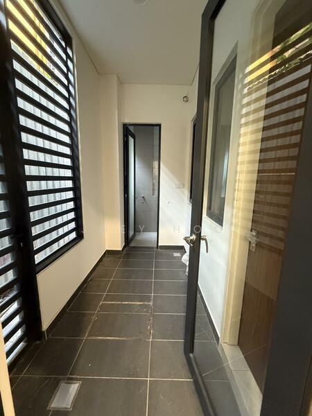 Terraced House for Sale in Happy Garden (Kuchai Lama) - Joey Hoo - Corridor - PropertyGuru.com.my
