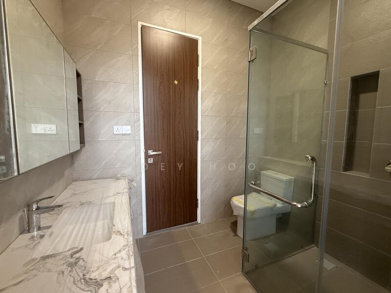 Terraced House for Sale in Happy Garden (Kuchai Lama) - Joey Hoo - Bathroom - PropertyGuru.com.my