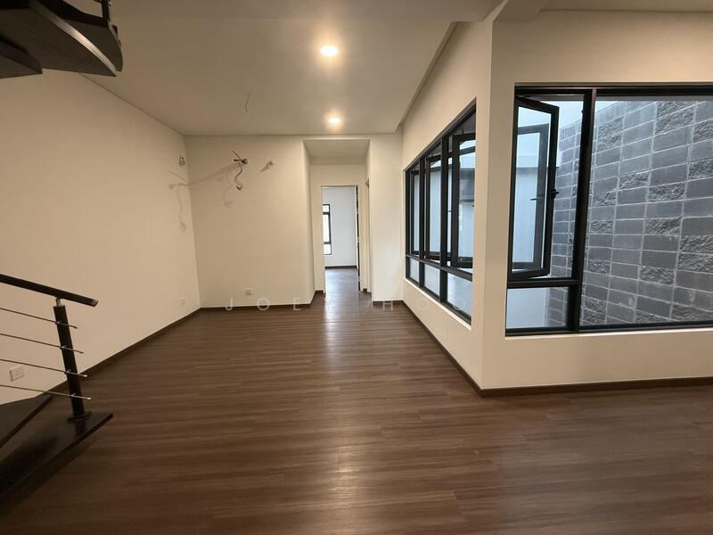 Terraced House for Sale in Happy Garden (Kuchai Lama) - Joey Hoo - Corridor - PropertyGuru.com.my
