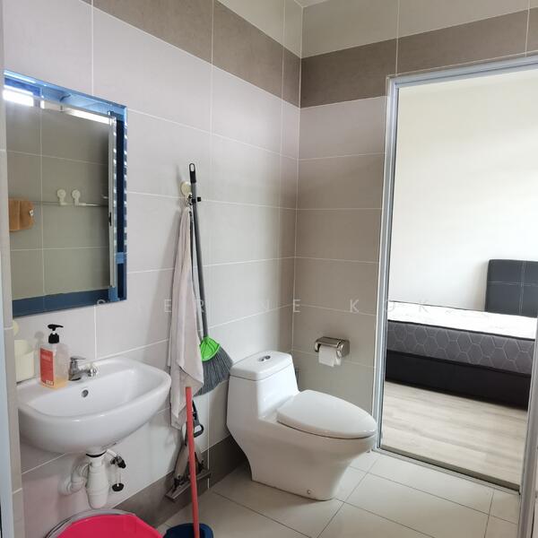 2.5-storey Terraced House for Sale in Kuching (Sarawak) - Sherene Kok - Bathroom - PropertyGuru.com.my