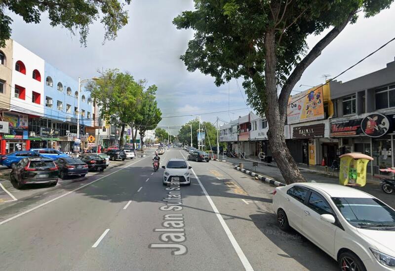 For Sale - 17th Nov 2025 Bank Lelong 3.5 Storey Shop @ Sultan Sulaiman Kuala Terengganu