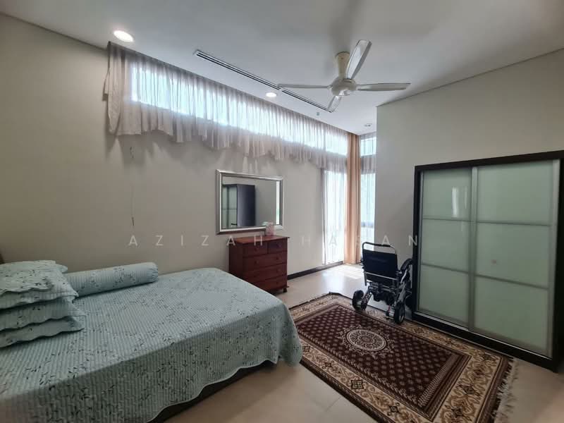 Bungalow for Sale in Kota Damansara (Selangor) - Azizah Hasan - Bedroom - PropertyGuru.com.my