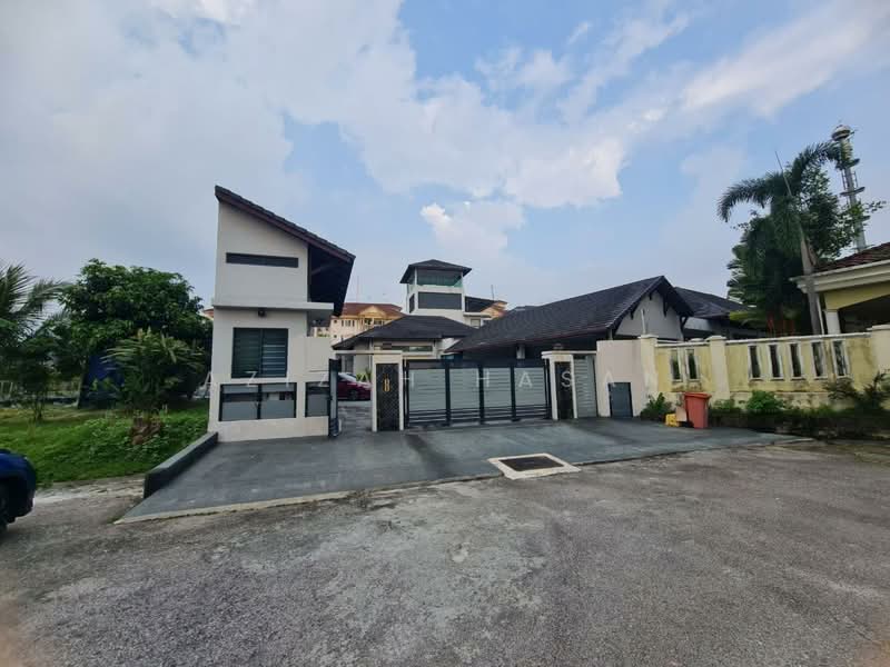 Bungalow for Sale in Kota Damansara (Selangor) - Azizah Hasan - Exterior - PropertyGuru.com.my