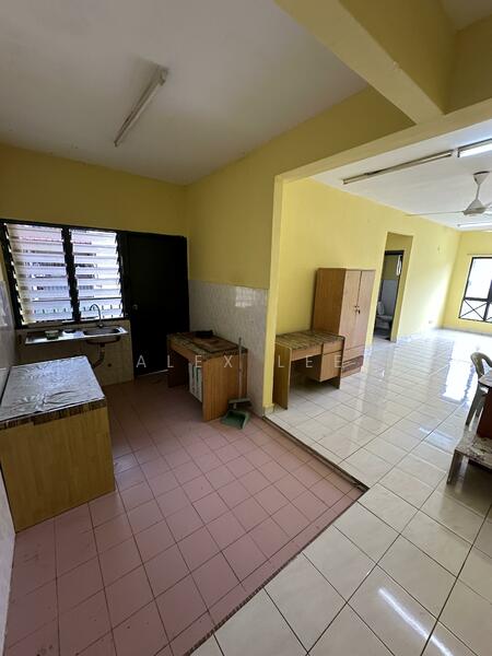 Flat for Rent at Taman Tenaga - Alex Lee - Kitchen - PropertyGuru.com.my