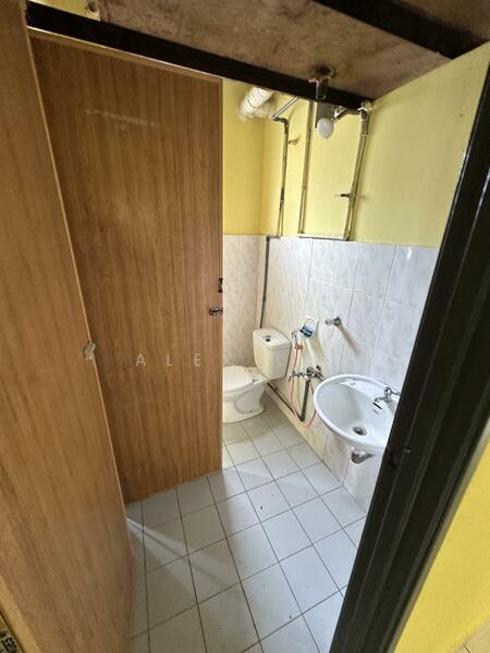 Flat for Rent at Taman Tenaga - Alex Lee - Bathroom - PropertyGuru.com.my