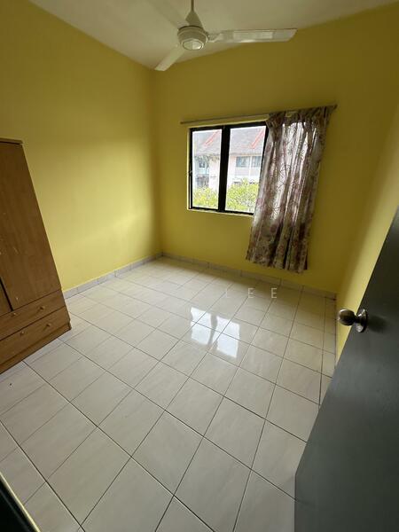 Flat for Rent at Taman Tenaga - Alex Lee - Bedroom - PropertyGuru.com.my