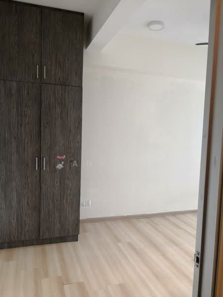 Service Residence for Sale at Flexis @ One South - Janet Au - PropertyGuru.com.my