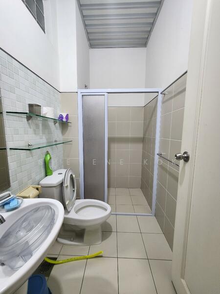 Rumah Berkembar untuk Dijual di Taman BDC (Kuching) - Sherene Kok - Bathroom - PropertyGuru.com.my