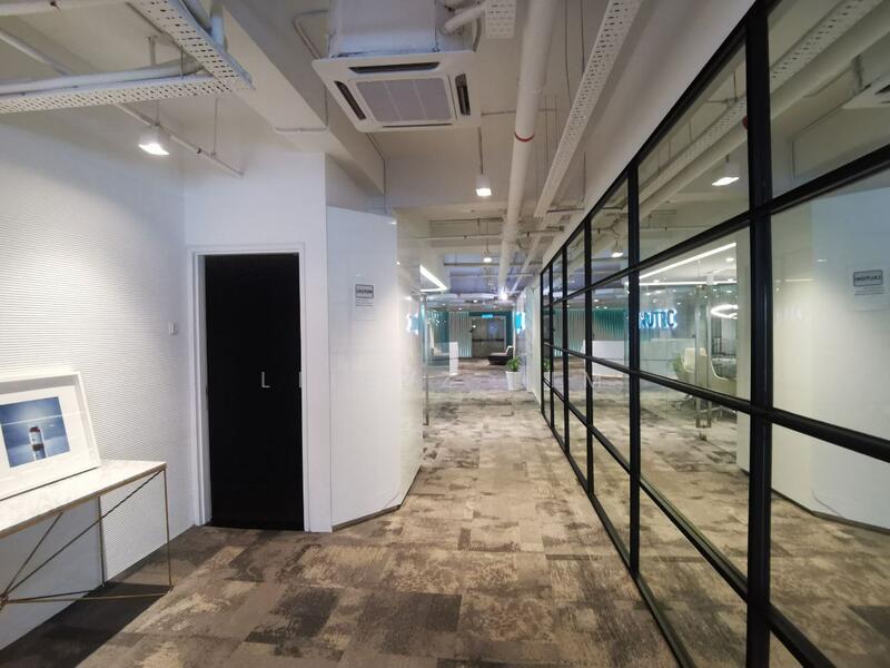 Office for Sale in Mont Kiara (Kuala Lumpur) - Liiezz Lim - Corridor - PropertyGuru.com.my