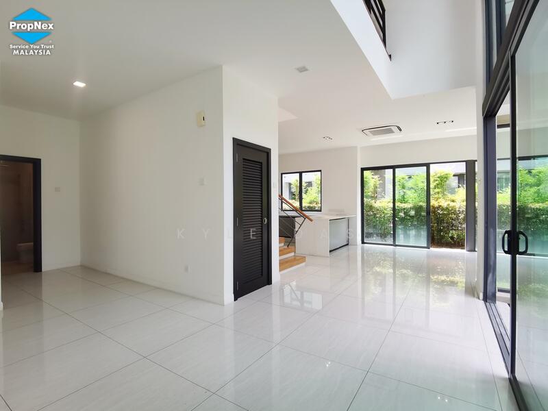 Leisure Farm untuk Untuk Dijual - RM 2,850,000, Mac 2026 - Living Room - PropertyGuru.com.my