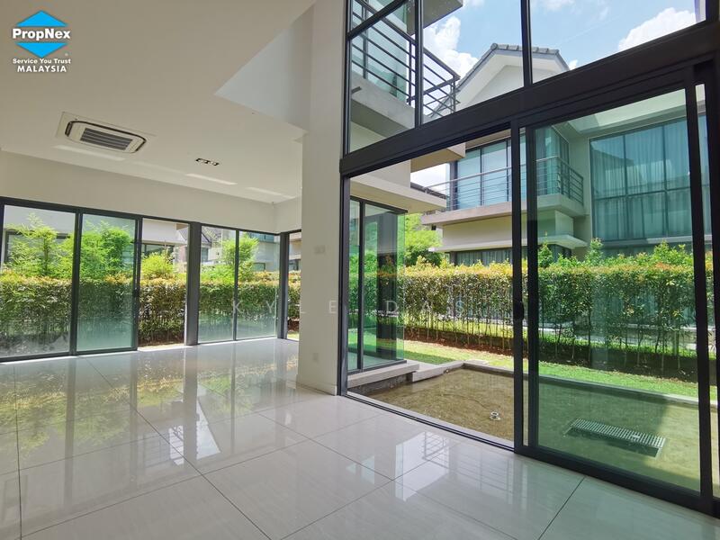 Leisure Farm untuk Untuk Dijual - RM 2,850,000, Mac 2026 - Living Room - PropertyGuru.com.my