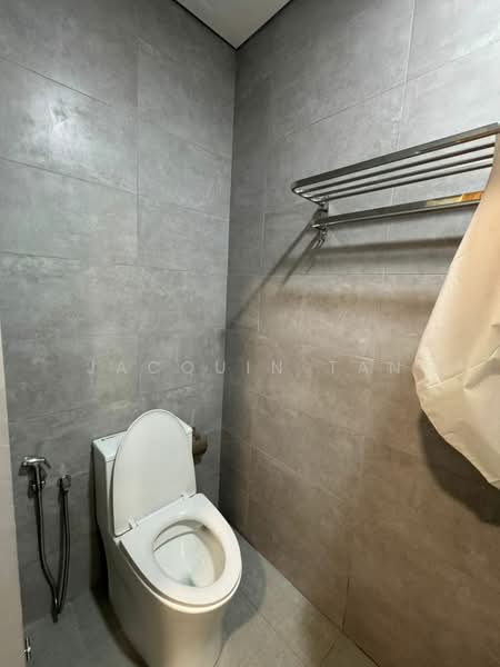 Servis Apartment untuk Disewa di Cubic Botanical - Jacquin Tan - Bathroom - PropertyGuru.com.my