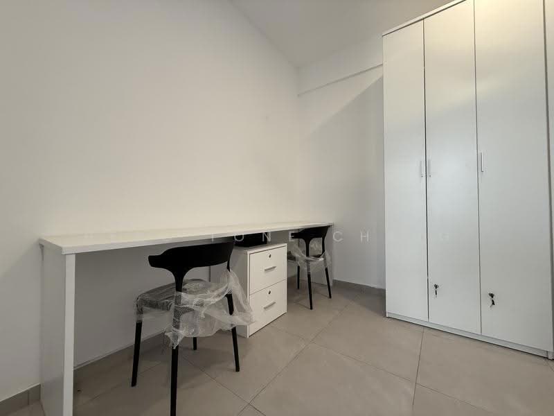 Service Residence for Rent at YOLO Signature Suites - Heng Tone Chang - Study - PropertyGuru.com.my