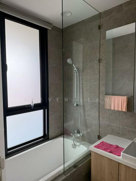 2nd Bathroom