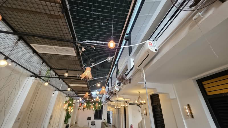 Chulia Street Ground Floor F&B Space George Town untuk Untuk Disewa - RM 5,000 /bulan, Mac 2026 - Corridor - PropertyGuru.com.my