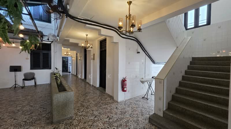 Chulia Street Ground Floor F&B Space George Town untuk Untuk Disewa - RM 5,000 /bulan, Mac 2026 - Corridor - PropertyGuru.com.my