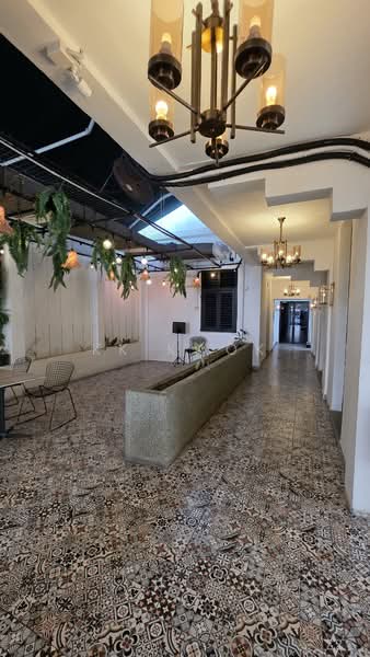 Chulia Street Ground Floor F&B Space George Town untuk Untuk Disewa - RM 5,000 /bulan, Mac 2026 - Interior - PropertyGuru.com.my