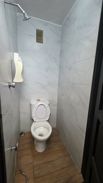 Chulia Street Ground Floor F&B Space George Town untuk Untuk Disewa - RM 5,000 /bulan, Mac 2026 - Bathroom - PropertyGuru.com.my