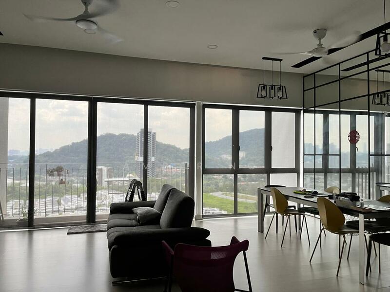 Kondominium untuk Dijual di 16 Quartz Sky Villa - Amber Ng - Living Room - PropertyGuru.com.my
