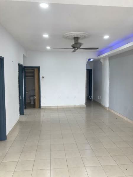 Apartment for Sale at Puchong Permata 3 - Liew Kee Mun - Living Room - PropertyGuru.com.my