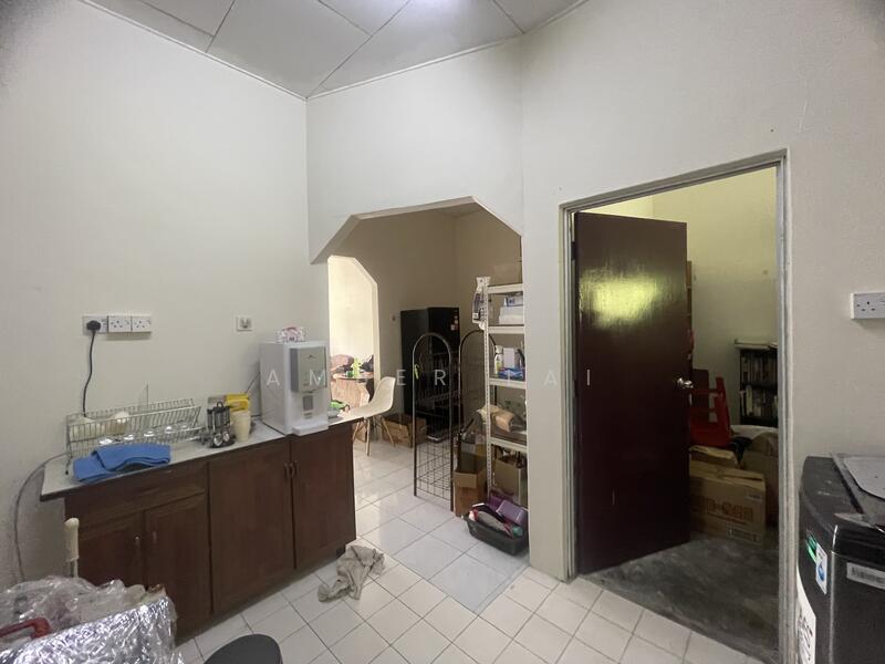1-storey Terraced House for Sale in Tanjung Malim (Perak) - Amber Lai - Kitchen - PropertyGuru.com.my