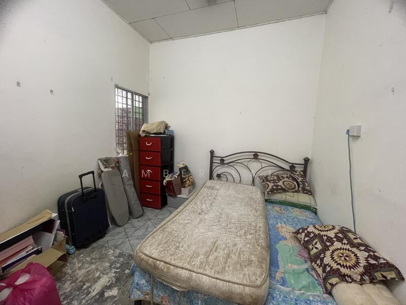 1-storey Terraced House for Sale in Tanjung Malim (Perak) - Amber Lai - Bedroom - PropertyGuru.com.my